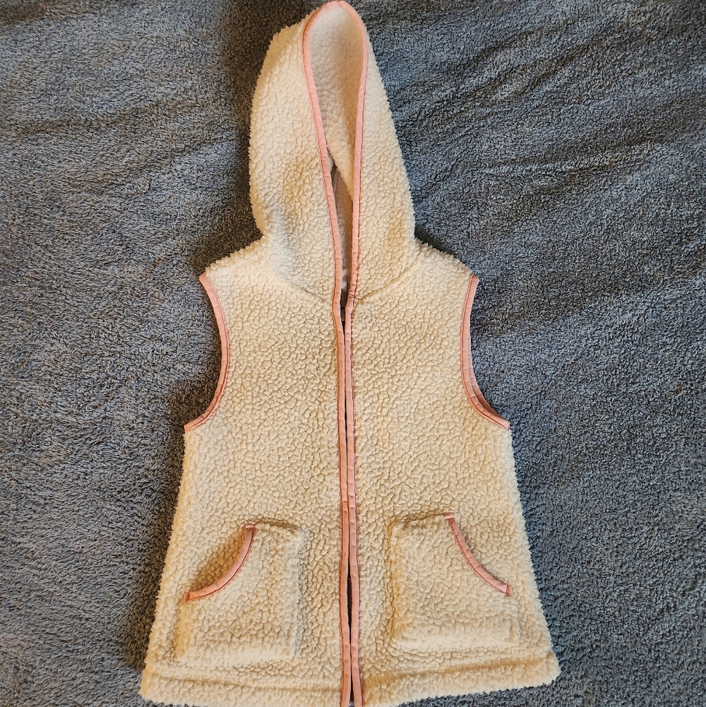 Old Navy Girls Cream Sherpa Vest 5t